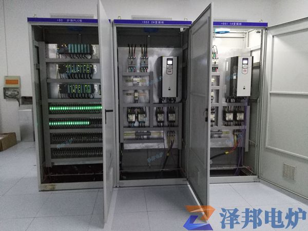電氣控制柜(圖2) 電氣控制柜(圖2)